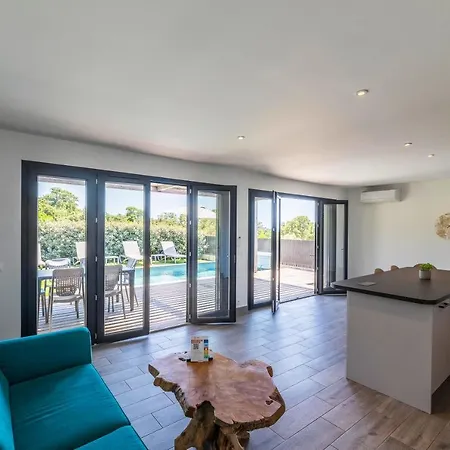 Aparthotel Pierre & Premium Les Terrasses D'arsella 5*