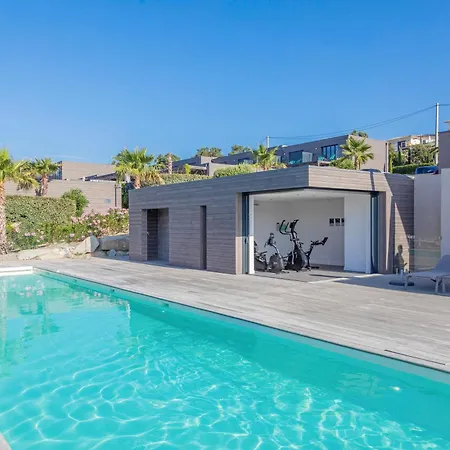 Aparthotel Pierre & Premium Les Terrasses D'arsella 5*